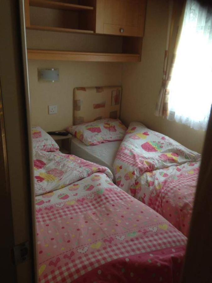 3 Bedroom 2 Bathroom Prestige Caravan Presthaven Sands Talacre 외부 사진